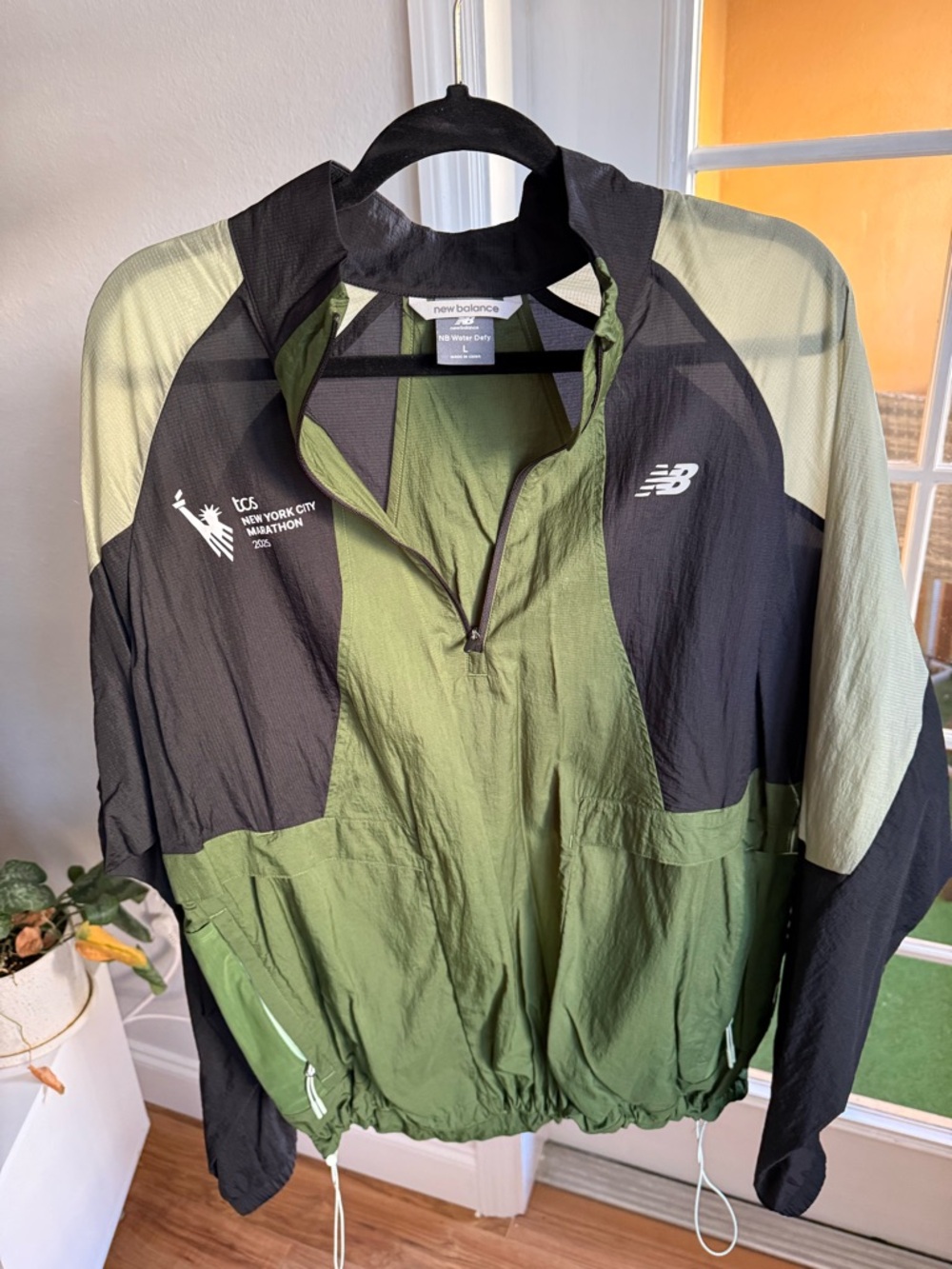 NYC Marathon 2025 Wind Breaker/Rain Jacket